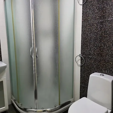 Boutique With Jacuzzi דירה