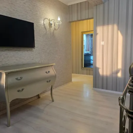 Boutique With Jacuzzi