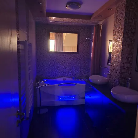 Boutique With Jacuzzi 아파트 플레벤