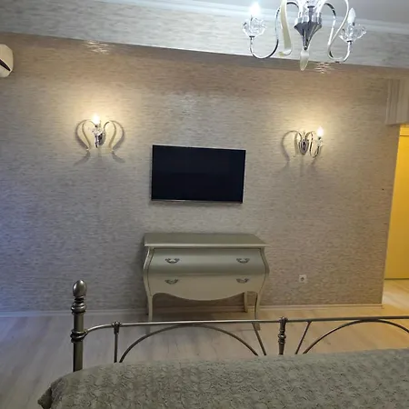 דירה Boutique With Jacuzzi פלבן
